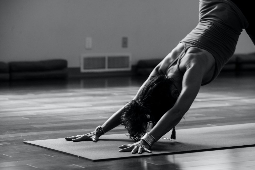 Yoga chien tête en bas